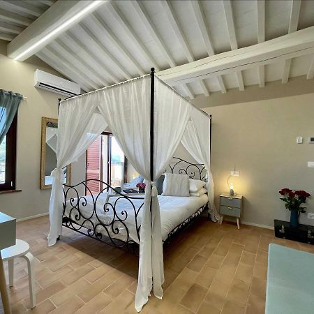 B&B La Fenice Montalcino Esterno foto